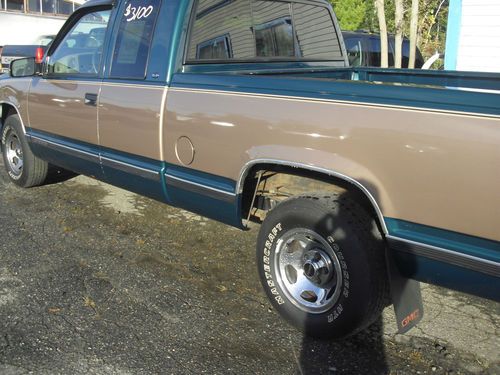 Great condition, very well maintained classic gmc 1500, 2 door, 2 wheel drive,
