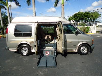 Florida 2002 high top handicap wheelchair lift conversion van mobility freedom