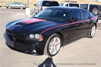 6.1 hemi, only 29k miles, navigation, heated seats, 2 owners, clean carfax