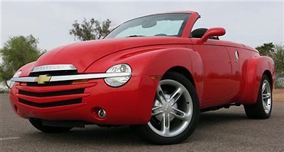 No reserve 2004 chevrolet ssr convertible very low miles beautiful like new !!!!