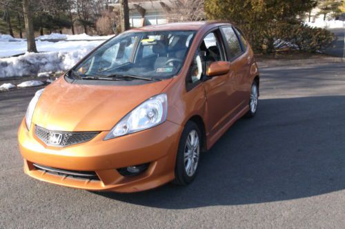 2009 honda fit, manual, great gas mileage, brand new tires, one owner,