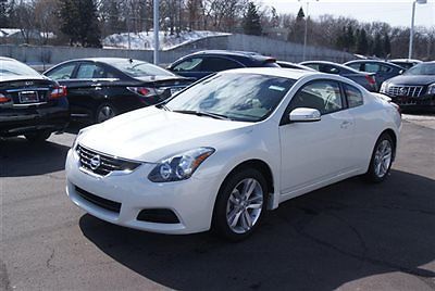 2013 altima coupe 2.5 conv and prem pkgs, leather bose ipod spoiler only 48 mile
