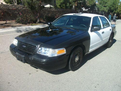 2005 ford crown victoria police interceptor sedan, no reserve