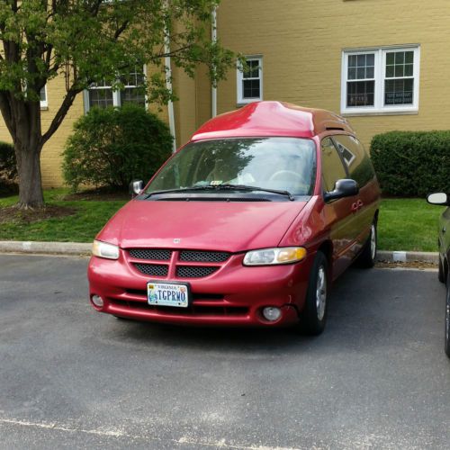 1 owner!1999 dodge grand caravan coversion top with tv/vhs/limo lights and more!