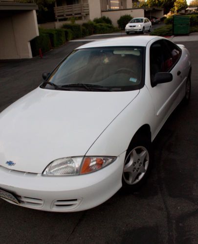 2000 chevy cavalier runs great! excellent condition well maintained