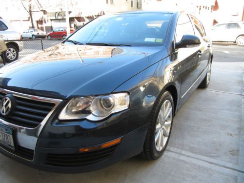 2008 volkswagen passat in great used cond., new tires, pronto whls.  a must see!