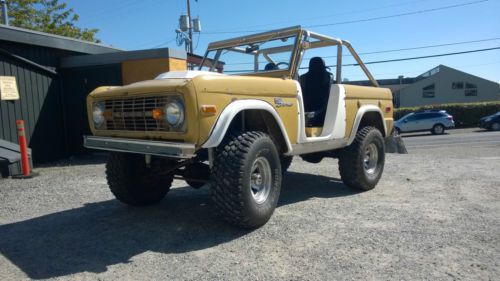 302 v8 4 speed 4 wheel drive lifted soft top cage runs excellent