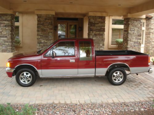 Garage kept 1991 isuzu space cab pickup truck  space cab 2.6l