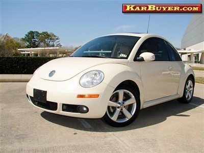 New beetle,1-owner,non-smoker,leather heated seats,clean,runs great!!