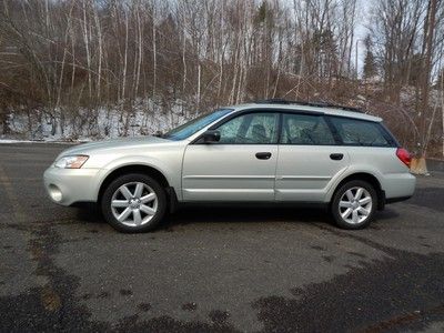 06 subaru outback all wheel drivevery good condition sun roof no reserve
