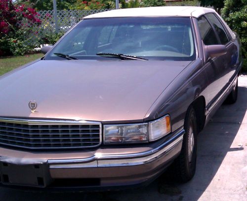 1995 cadillac deville base sedan 4-door 4.9l