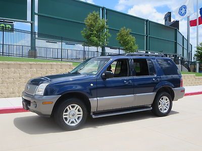 Look at this nice and clean 2005 mercury mountaineer car fax certified 89k