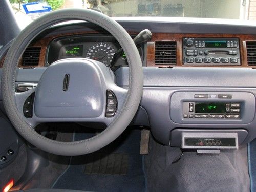 Used 1999 Lincoln Town Car Limousine 6 Door 4 6l In Abilene 1999 Lincoln Town Car Limousine 6 Door 4 6l