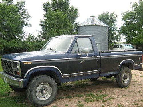 1983 ford f-250 base cab &amp; chassis 2-door 6.9l