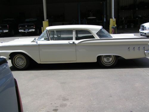 1959 ford car 2 door super clean for a barn find, image 2