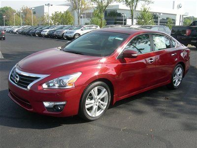 Pre-owned 2013 altima 3.5 sv, remote start, ipod, sunroof, bluetooth, 543 miles
