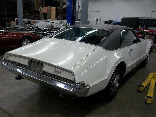 Buy Used 1967 Oldsmobile Toronado Original White W Red