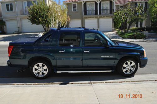 2005 cadillac escalade ext. low miles, loaded, perfect condition! chrome wheels!