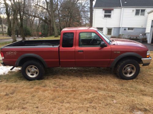 2000 red ford ranger xlt extended cab 4x4 4.0l v6 off road edition