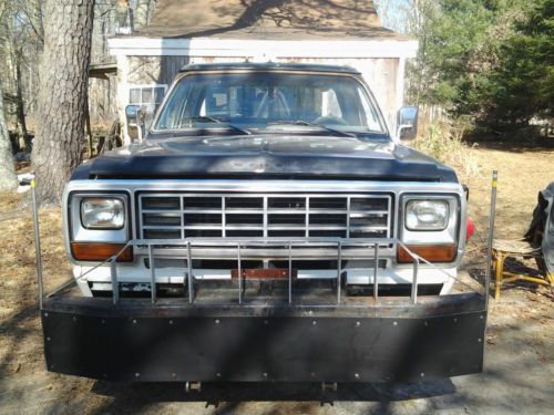 Paint- in prime white, condition- needs some body work, stepside, 440 holmes