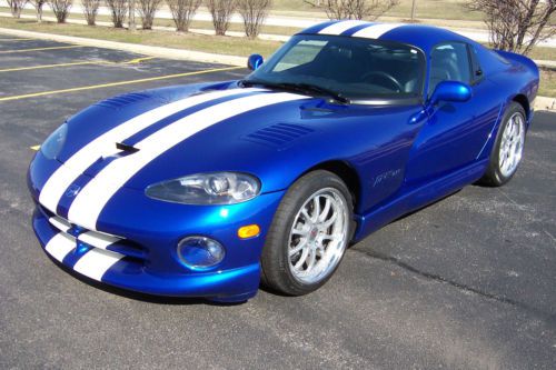 1997 dodge viper gts coupe viper blue with white stripes only 5,700 orig. miles