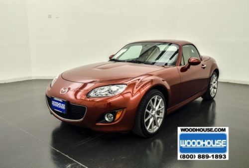 Convertible 2.0l 4 cylinder automatic transmission retractable hard top leather