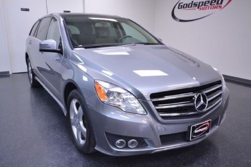 Only 25k miles !! 1-owner clean carfax, navigation, panorama roof,