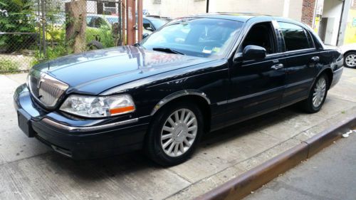 2007 lincoln town car designer series priced to sell fast call 1-917-647-4978