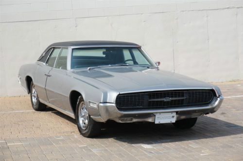1967 ford thunderbird ...**...like new..**. looks and runs excellent____no rust!