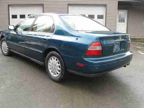 Used 1995 honda accord lx sedan