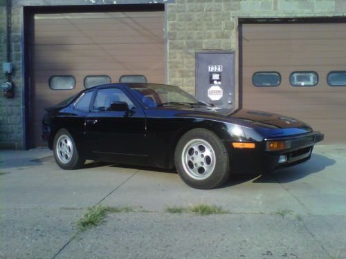 1987 porsche 944 coupe,black on black,leather,stick shift,sports car,911,924,928
