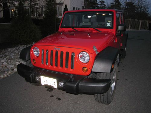 Red 2008 jeep wrangler unlimited x 4-door 3.8l soft &amp; hard top warranty