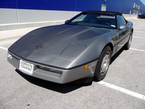 1986 chevy corvette convertible, 4 speed, low miles!! nice!! no reserve!!