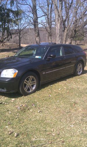 Dodge manum hemi rt station wagon