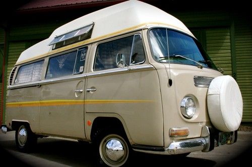 Vw bus camper adventurewagen