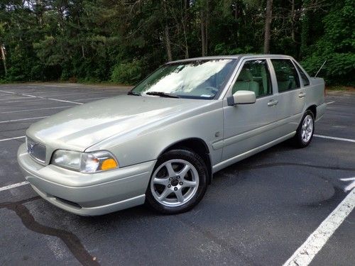 2000 volvo s70 leather! sunroof! power seats!  low miles! clean! 850 2001 2002
