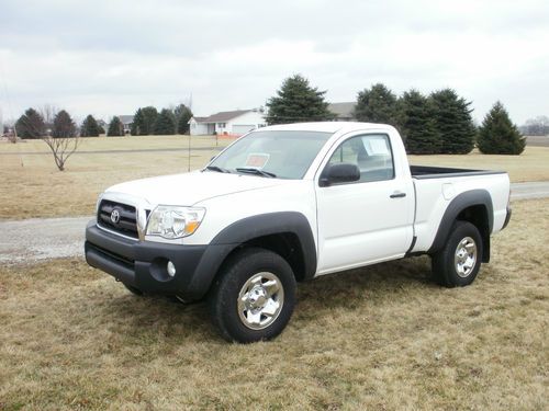 2011 toyota tacoma base standard cab pickup 2-door 2.7l