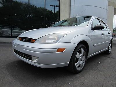 2003 ford focus zx5 premium hatchback auto 1-owner clean loaded roof no reserve!