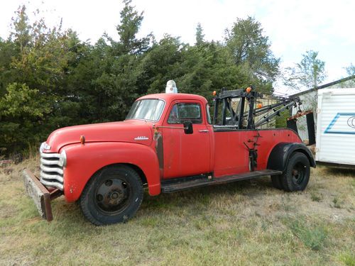 1953 chevrolet 4400 wrecker with holme bed