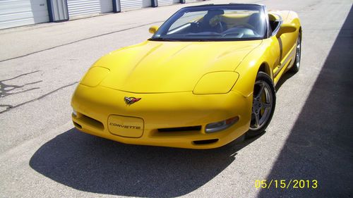 Chevy corvette convertible ( yellow )