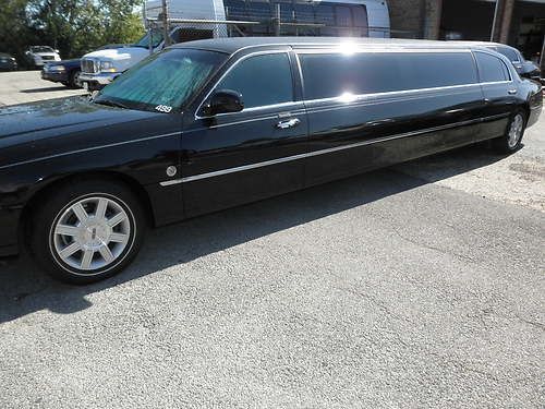 2007 lincoln town car executive sedan 4-door 4.6l limousine