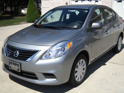 2012 nissan versa sv 1.6 s sedan 4-door 1.6l