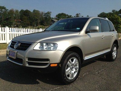 V8 touareg navigation 29k miles clean carfax one owner finance mint low miles