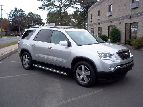 2011 gmc acadia slt-1,awd,v6,captain chairs,3rd row seating,only 38,000 miles