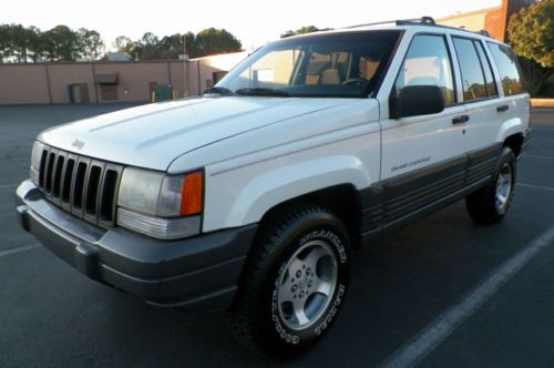 Jeep grand cherokee laredo 4x4 super clean must see wow absolutely no reserve