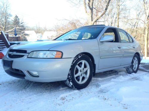 2001 nissan altima se - leather - rare 5 speed - very clean