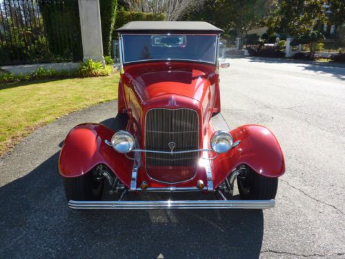 1929 ford roadster hot rod - show car - 1932 grille