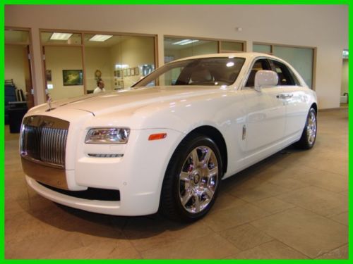 Rolls royce ghost factory warranty till 2/3/2015 never smoked in florida car