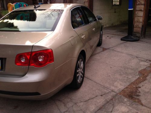 Find used 2005.5 VW Jetta 2.5L Manual Transmission ...