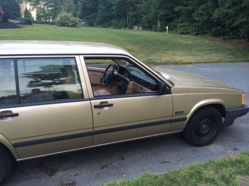 1992 volvo 740 wagon 4-door 2.3l*leather*sunroof*look*